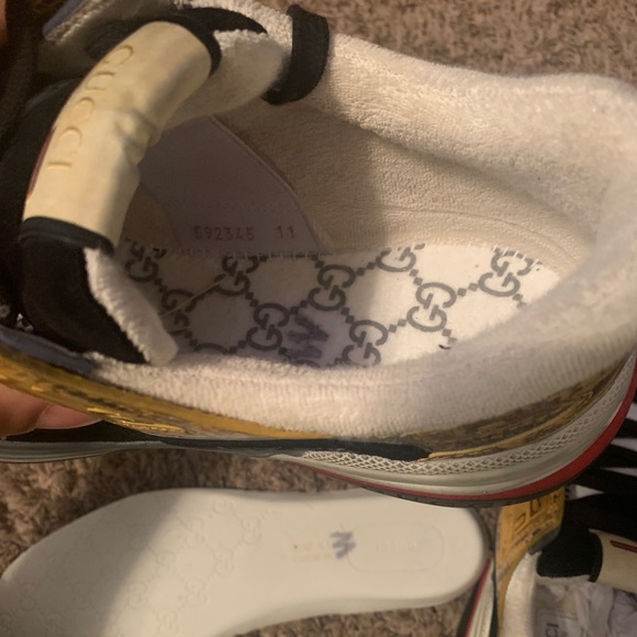 Gucci - Picture 8 of 10